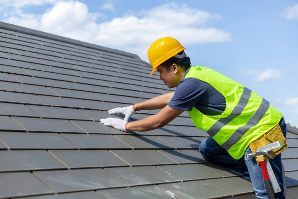 Best Local Roofing Companies  in Oakfield, WI